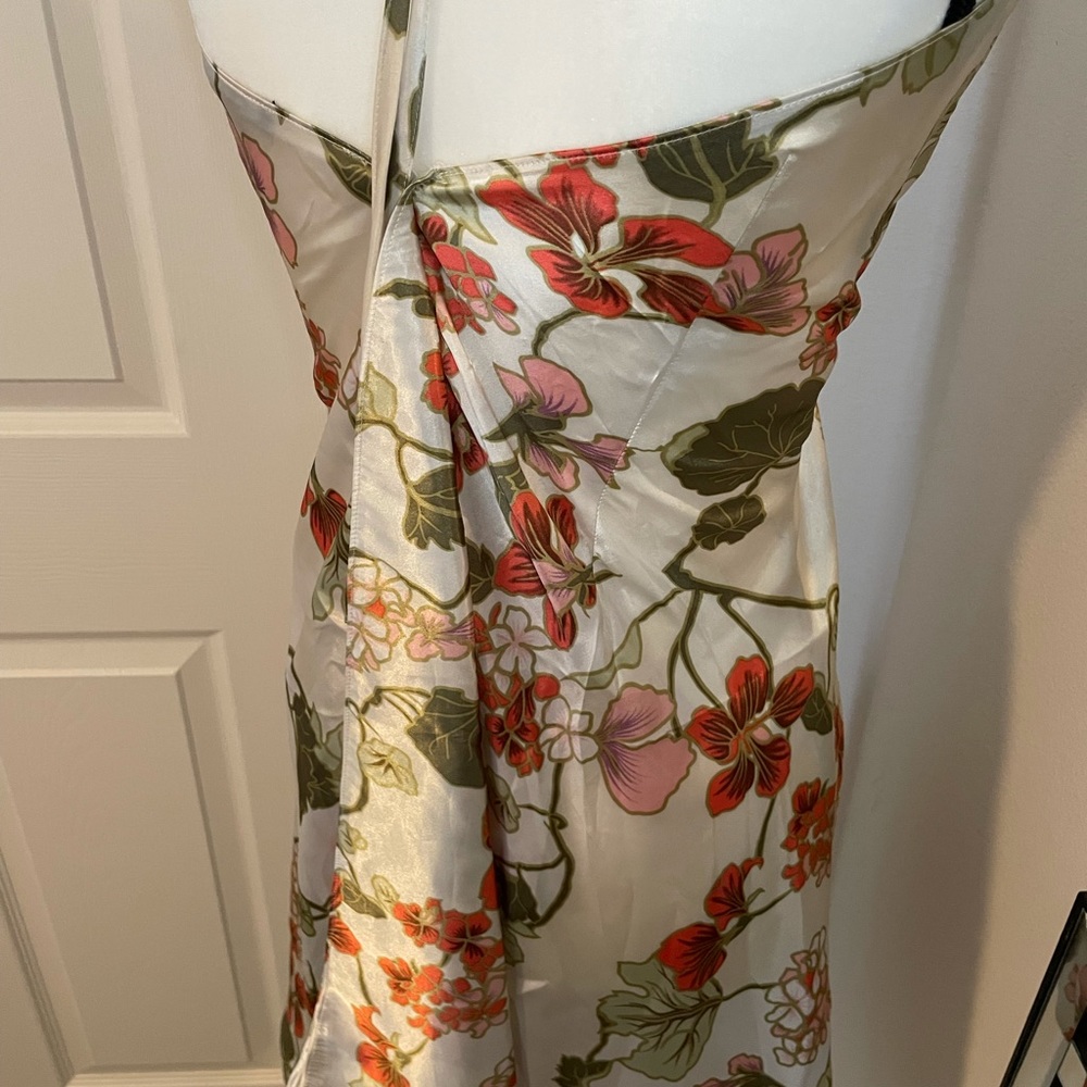 Floral silk dress - Picture 3 of 4